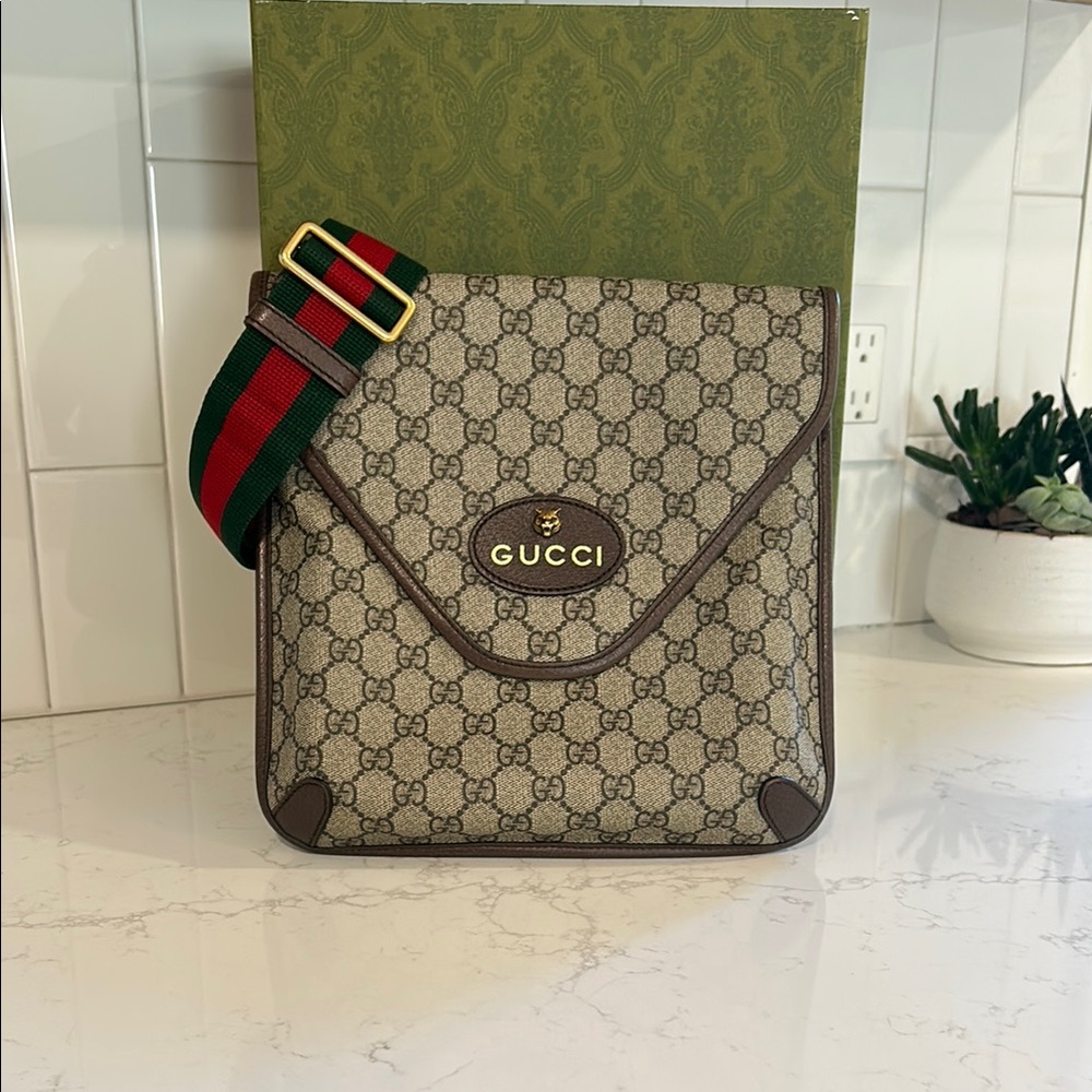 Gucci GG Portfolio Messenger Crossbody Bag